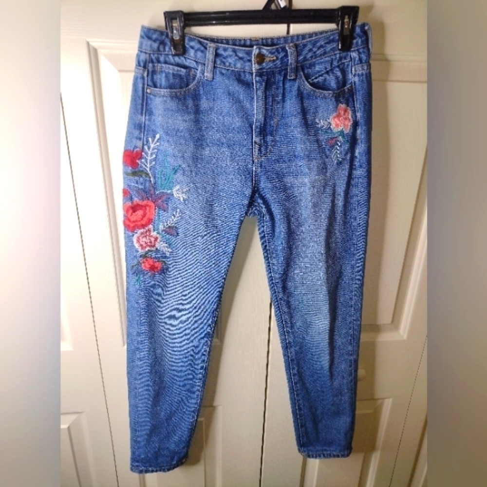 Cache Womens Denim Floral Embroidered 29" Waist 26" Inseam Blue Jeans Size 6 S/M